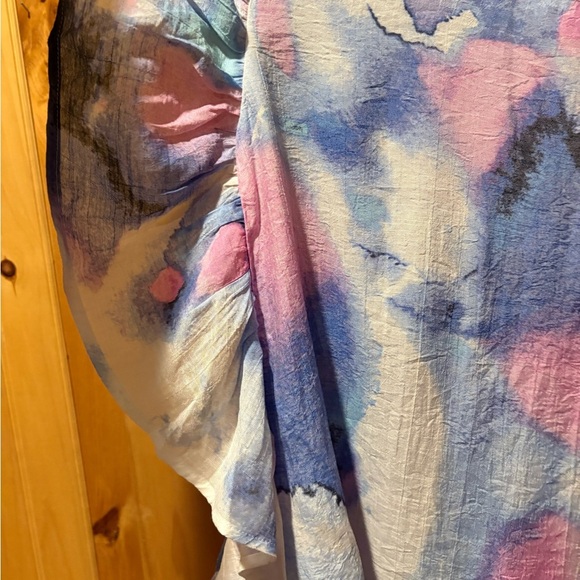 Zac & Rachel Sz M Flounce Sleeves Top Blouse Blue Pink Crinkle Rayon Blend NWT - Picture 4 of 11